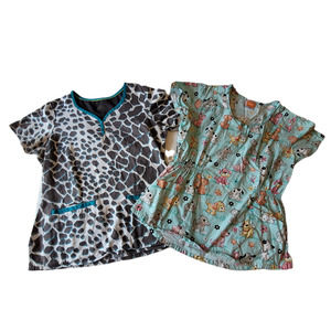 Women's medium scrub lot dogs animal print